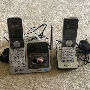 AT&T cordless phones. Works great